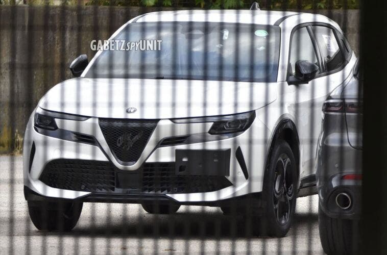Alfa Romeo Junior Edizione Bianco 1