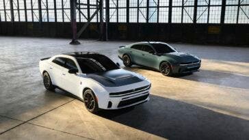 Dodge Charger 2027, doppia anima e tanta cattiveria: benzina o elettrica, resta una vera muscle car