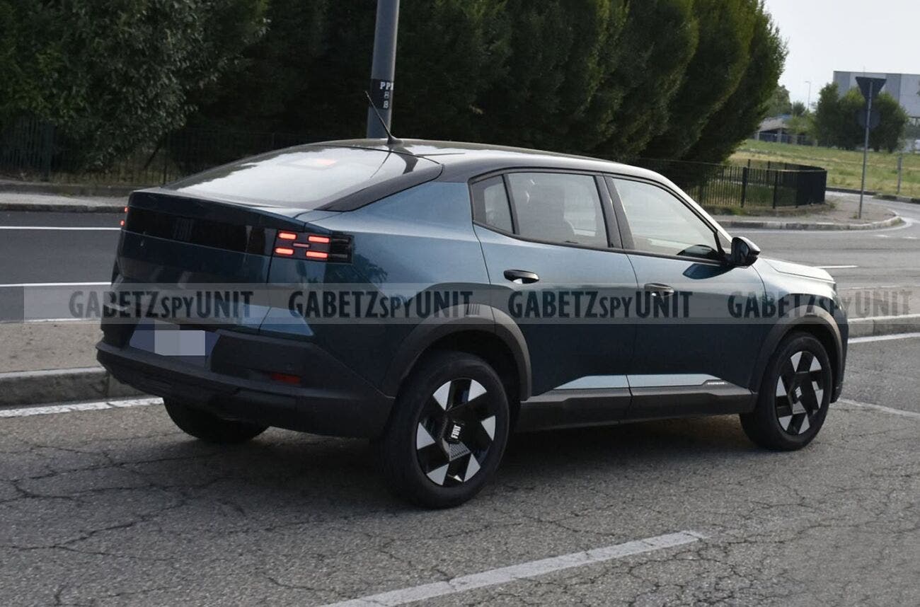 Fiat Grizzly Fastback Hybrid 
