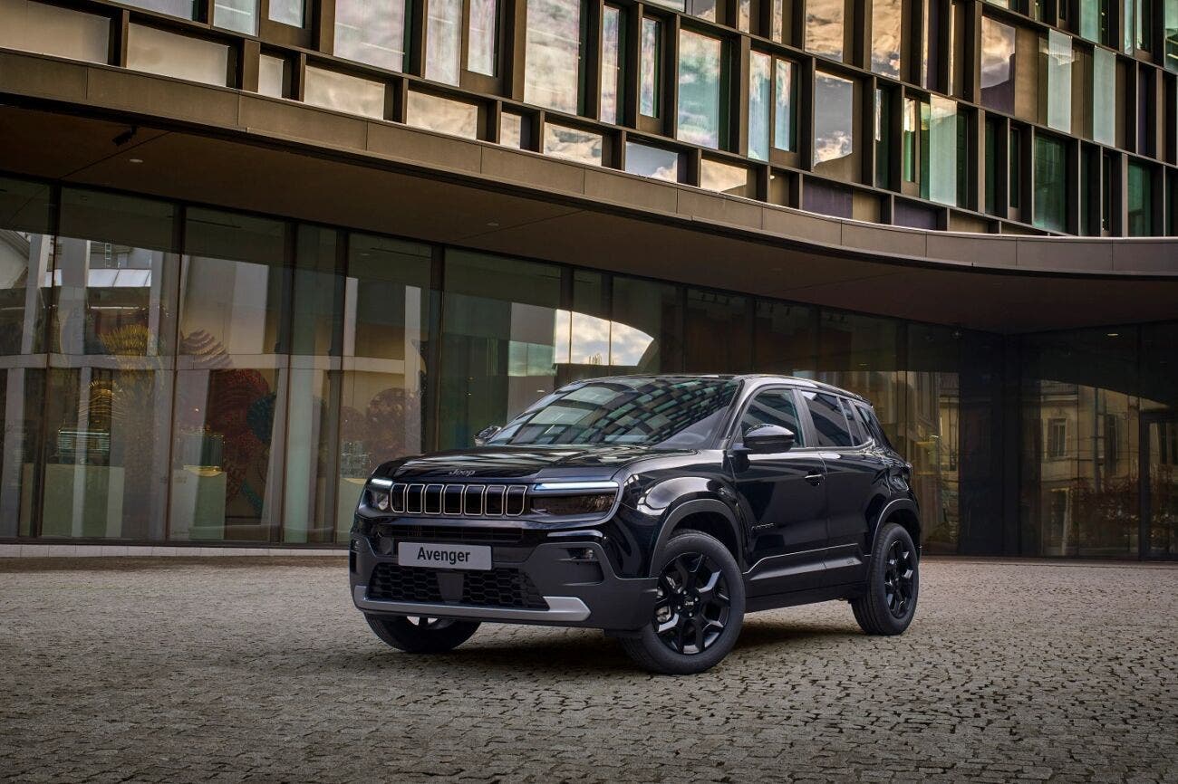 Jeep Avenger Black Edition