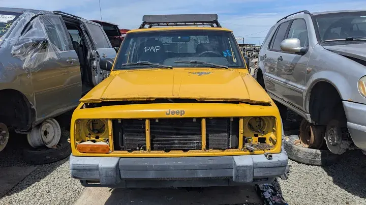 Jeep Cherokee XJ Freedom Edition