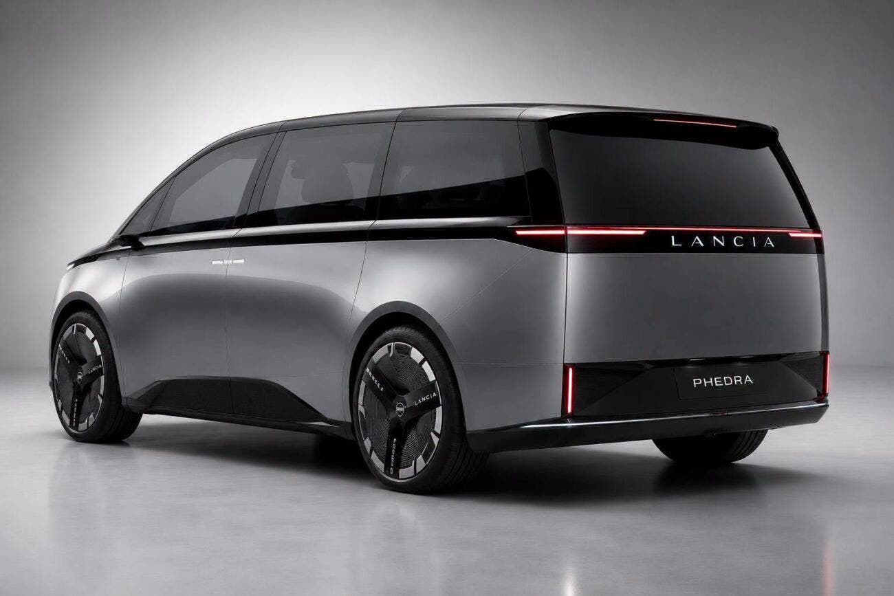 Nuova Lancia Phedra