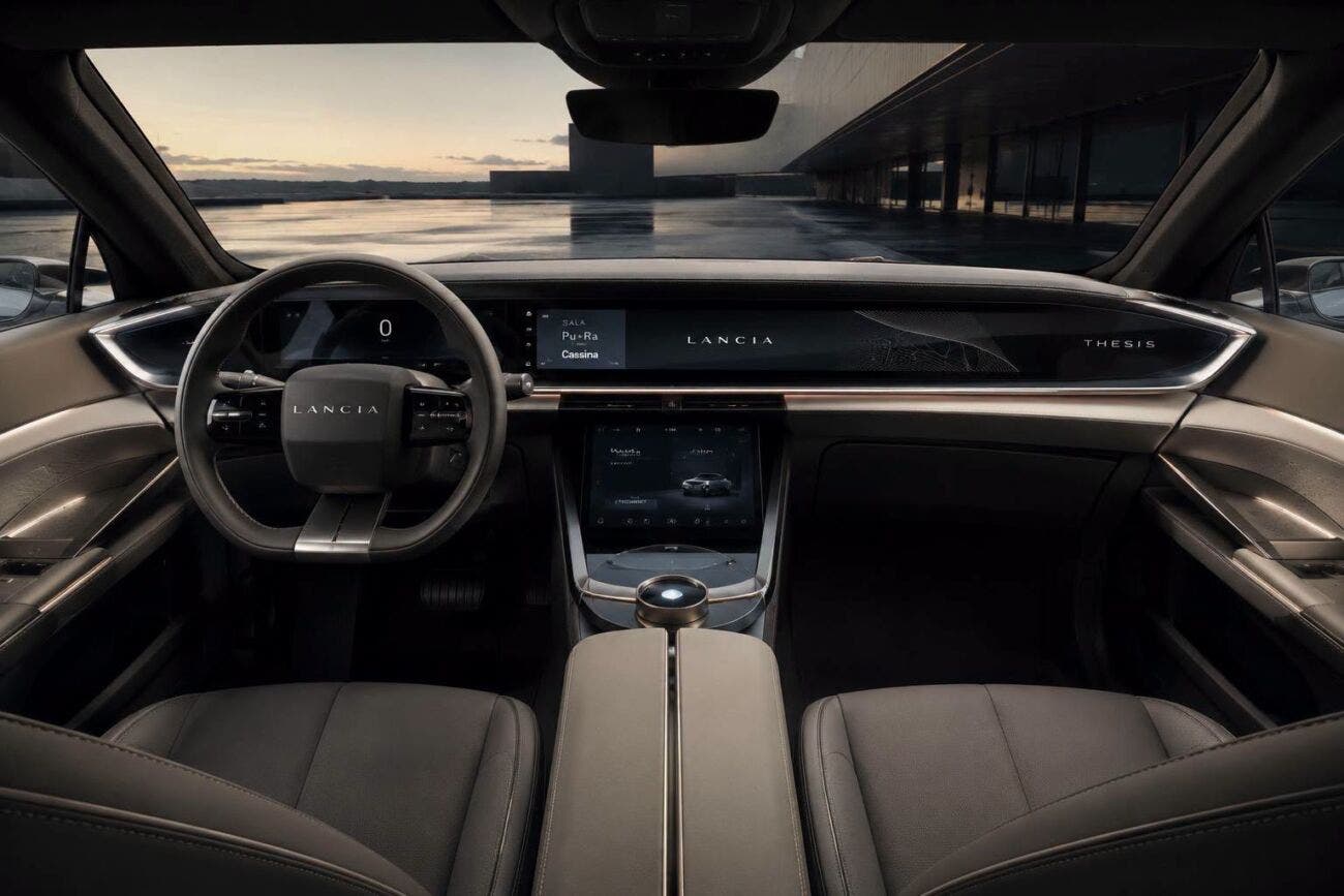 Nuova Lancia Thesis