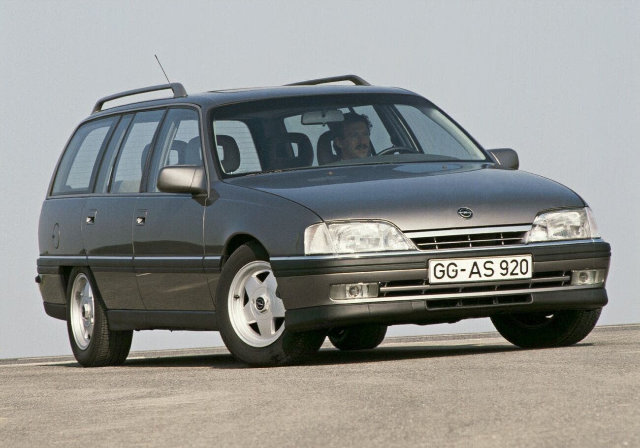 Opel Omega 24V Caravan (1990-93)