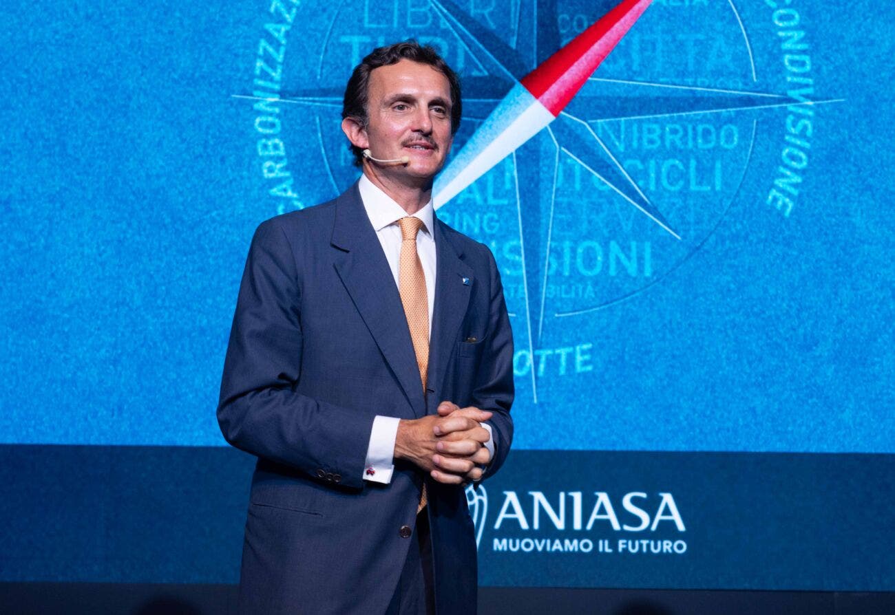 Mercato auto ANIASA
