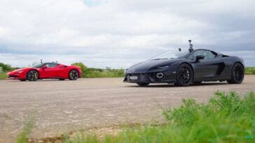 Drag race Ferrari Lamborghini