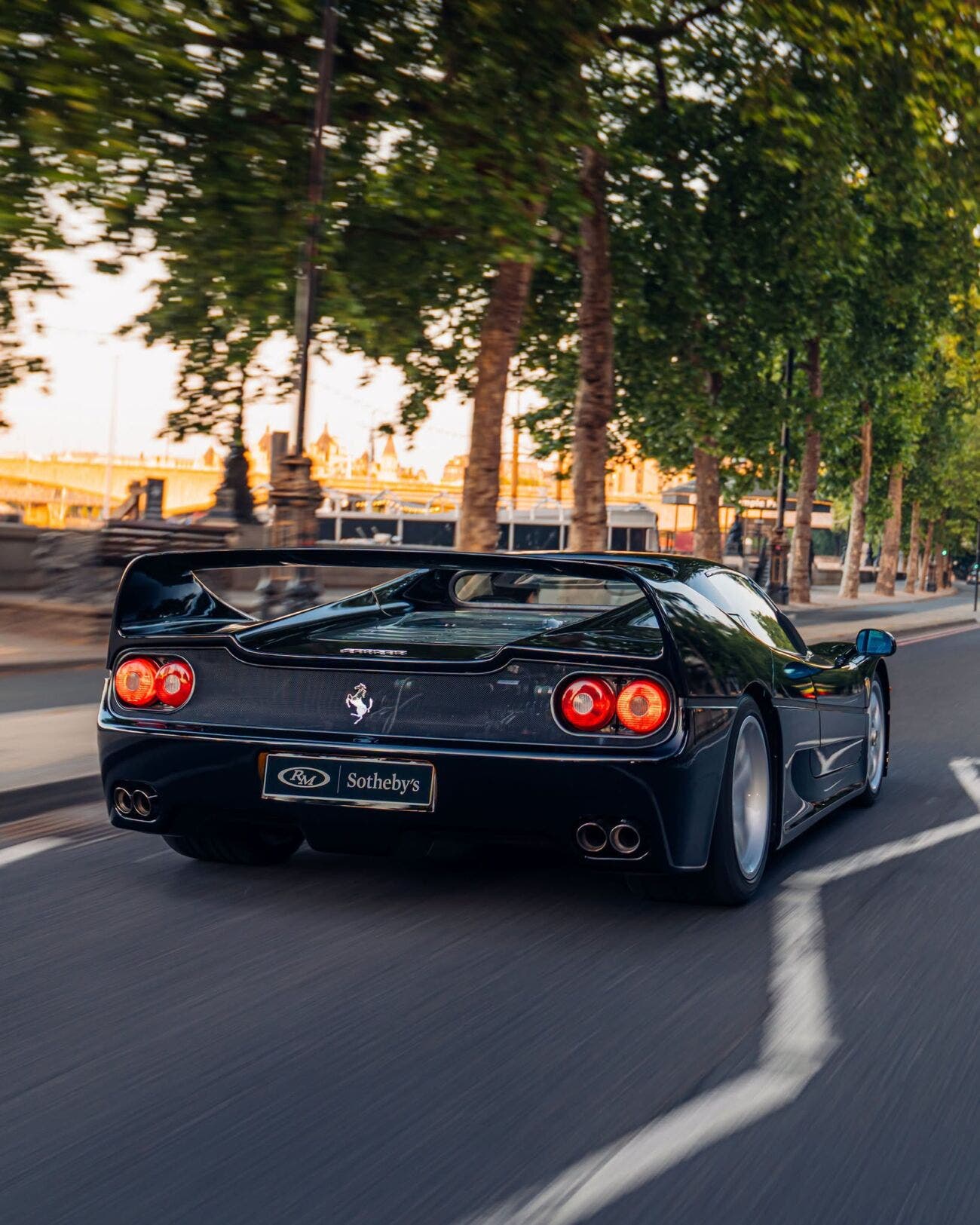 Ferrari F50 nera