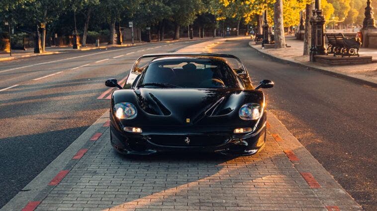 Ferrari F50 nera