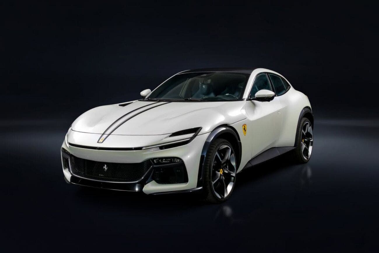 Ferrari Purosangue bianco