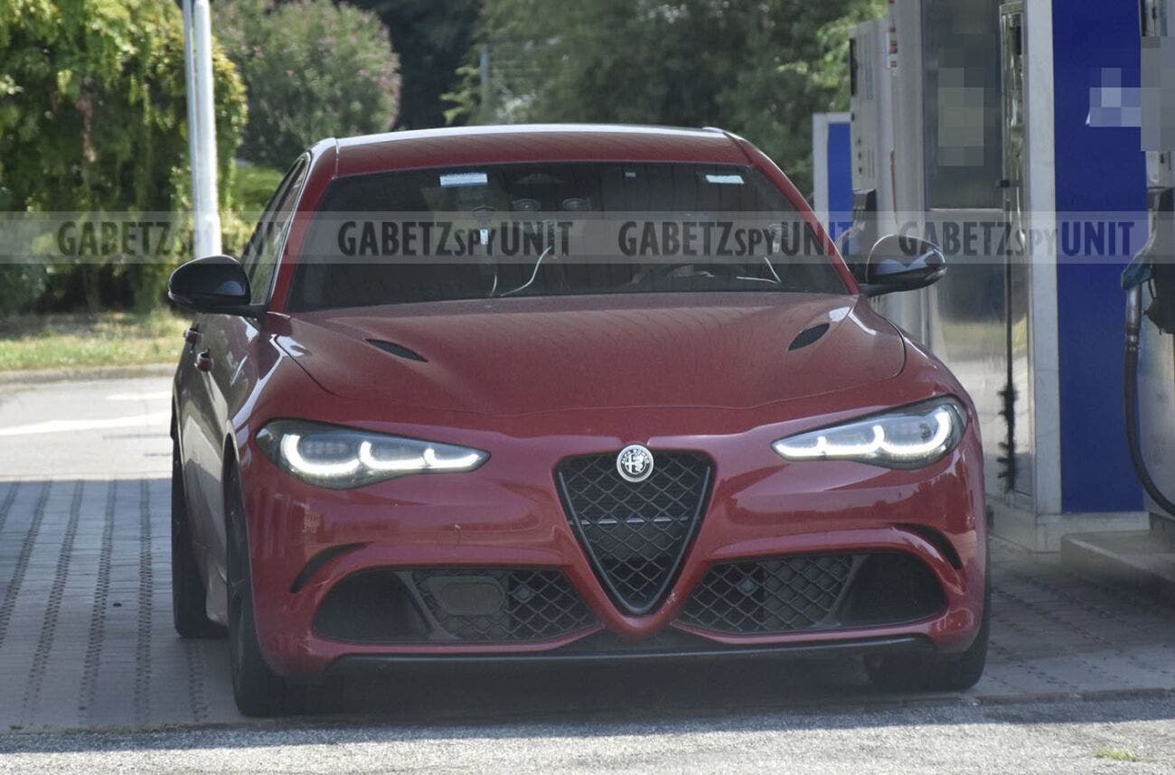 Alfa Romeo Giulia Quadrifoglio MY27