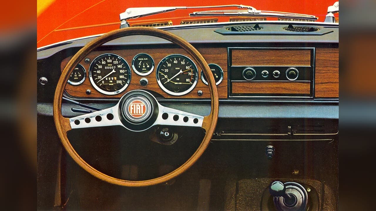 Fiat 124 Sport Spider 