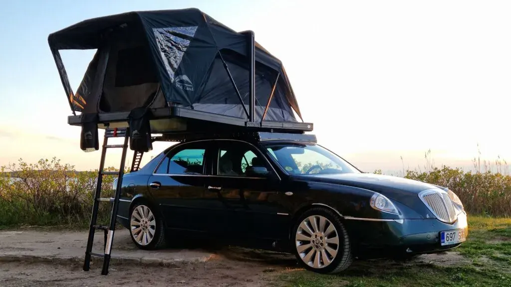 Lancia-Thesis-Camper