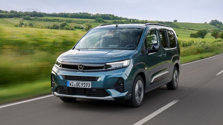 Opel Combo a benzina