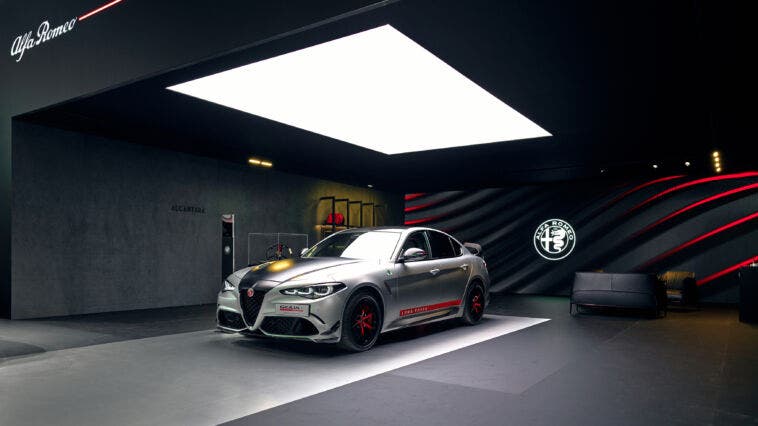 Alfa Romeo Giulia Luna Rossa