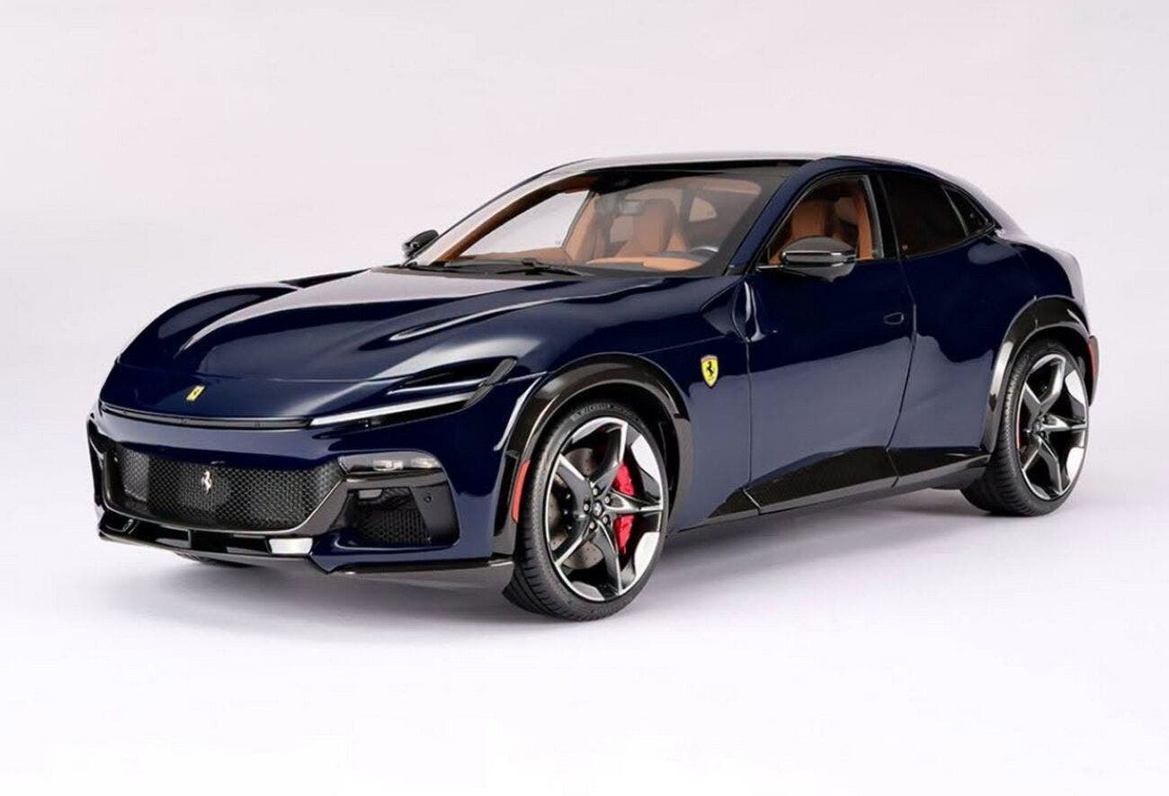 Ferrari Purosangue in scala