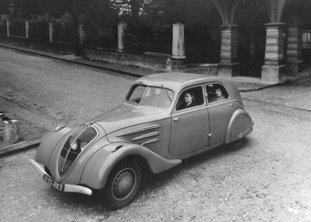 Peugeot 302
