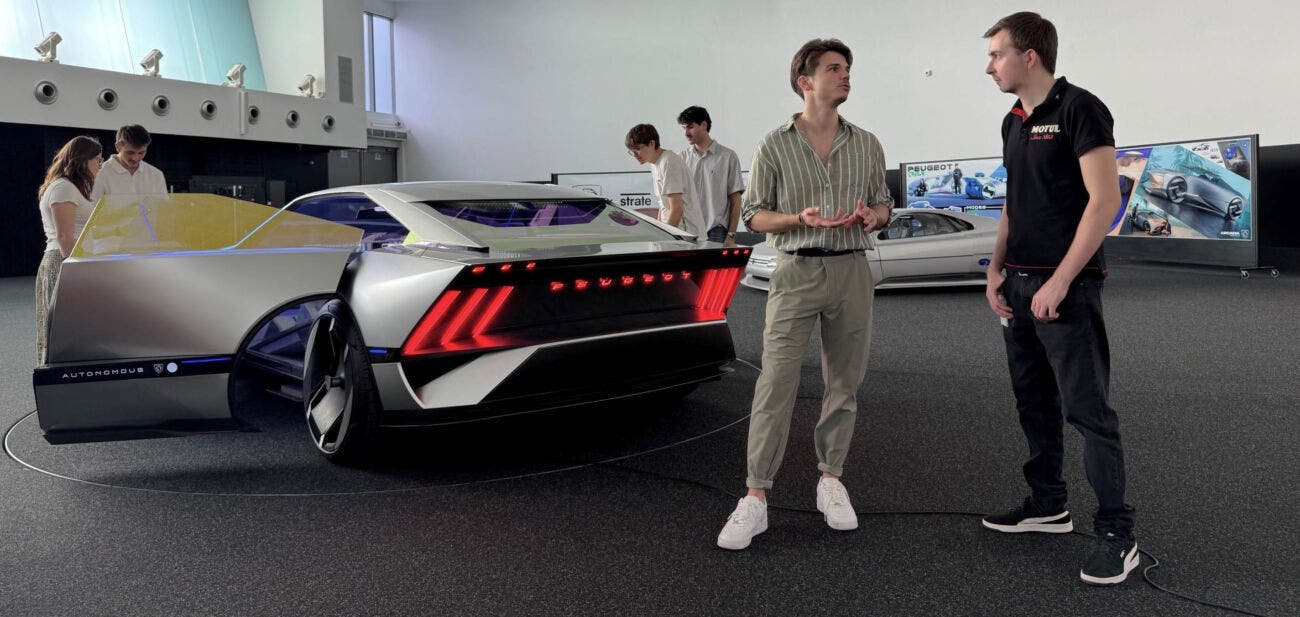 Peugeot e Strate School of Design