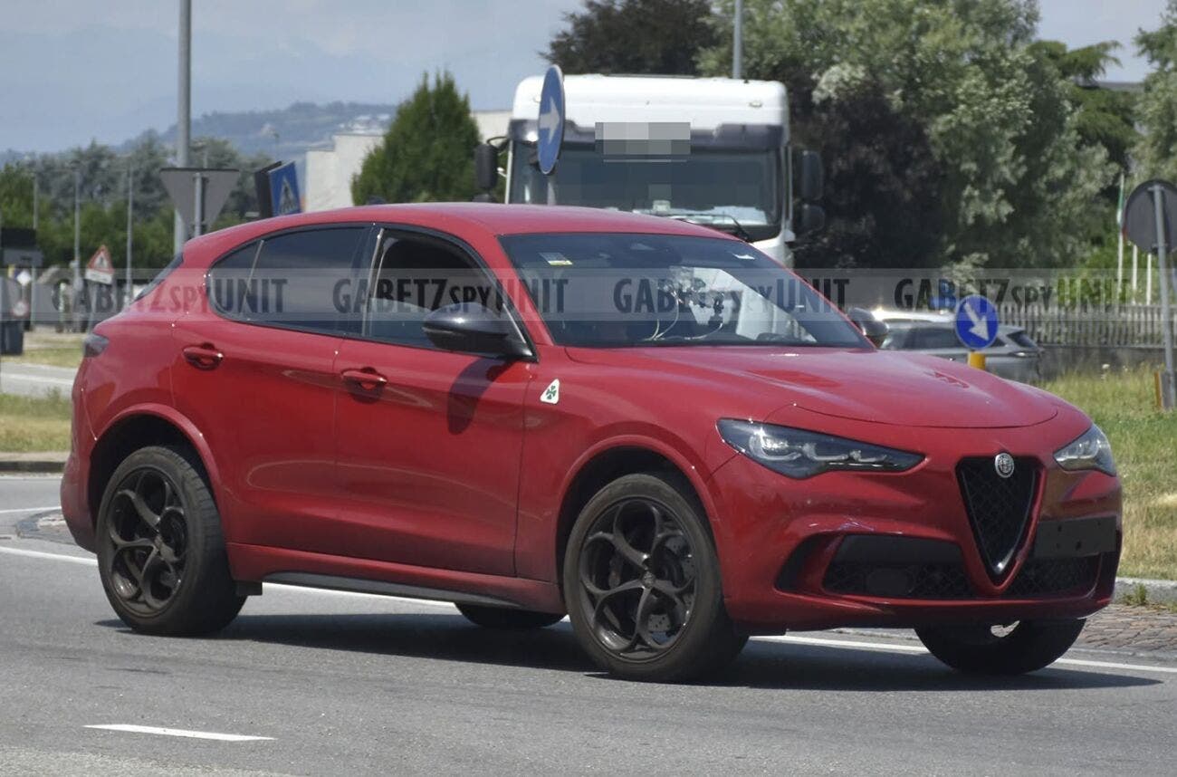Alfa Romeo Quadrifoglio MY27
