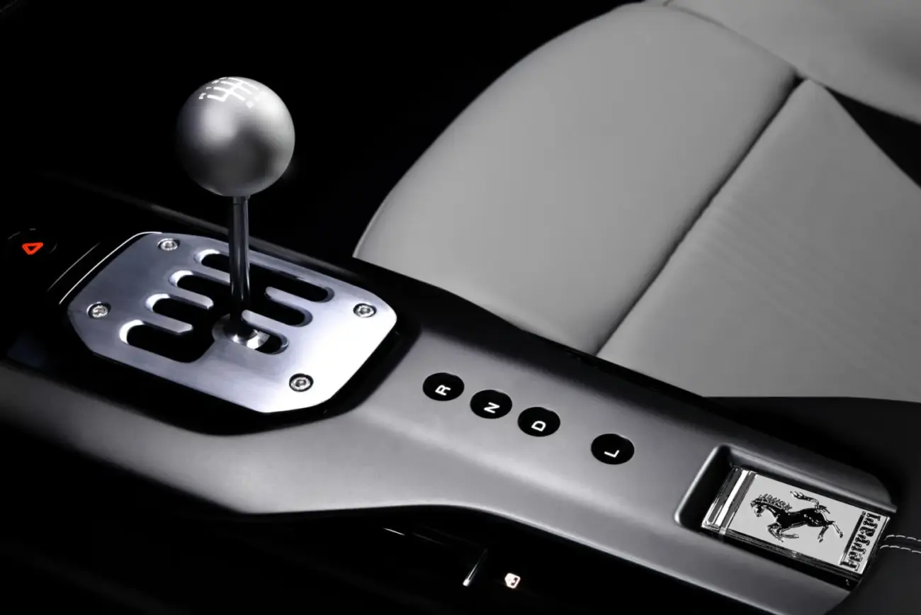 ferrari 12cilindri manuale