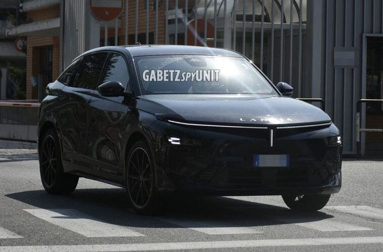 Lancia Gamma HF Integrale nero vulcano