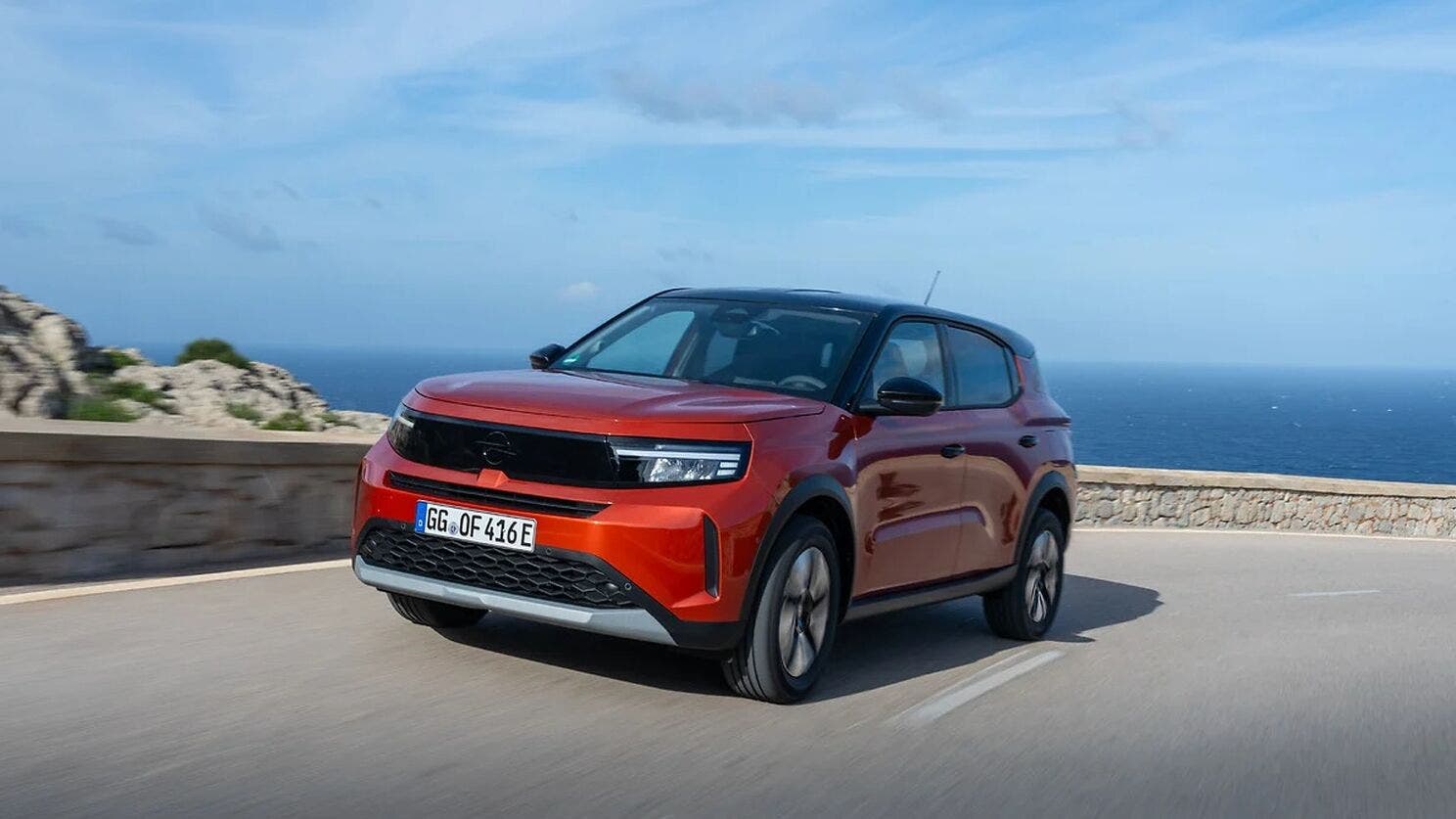 Opel Frontera in offerta: fino a 5.550 euro di sconto e rate da 149 euro a settembre 2026