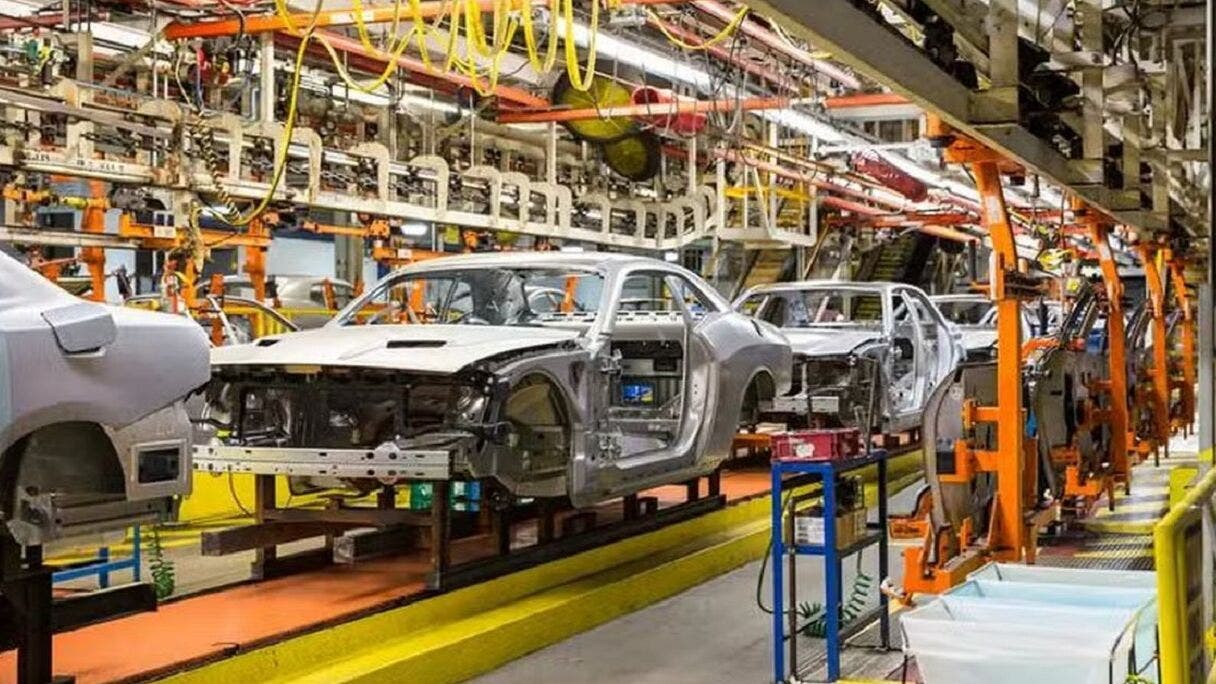 Stellantis, nuova ombra su Brampton: con Roshel la fabbrica potrebbe produrre appena 2 o 3 veicoli al giorno