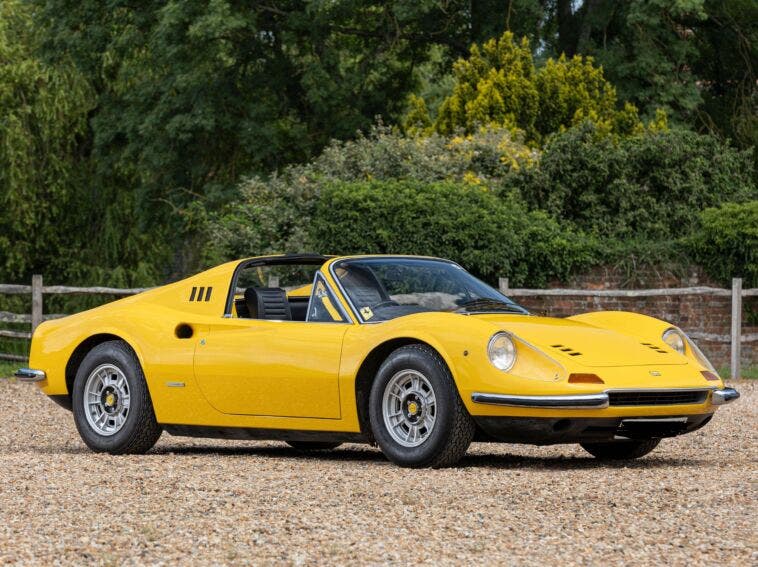 Dino246