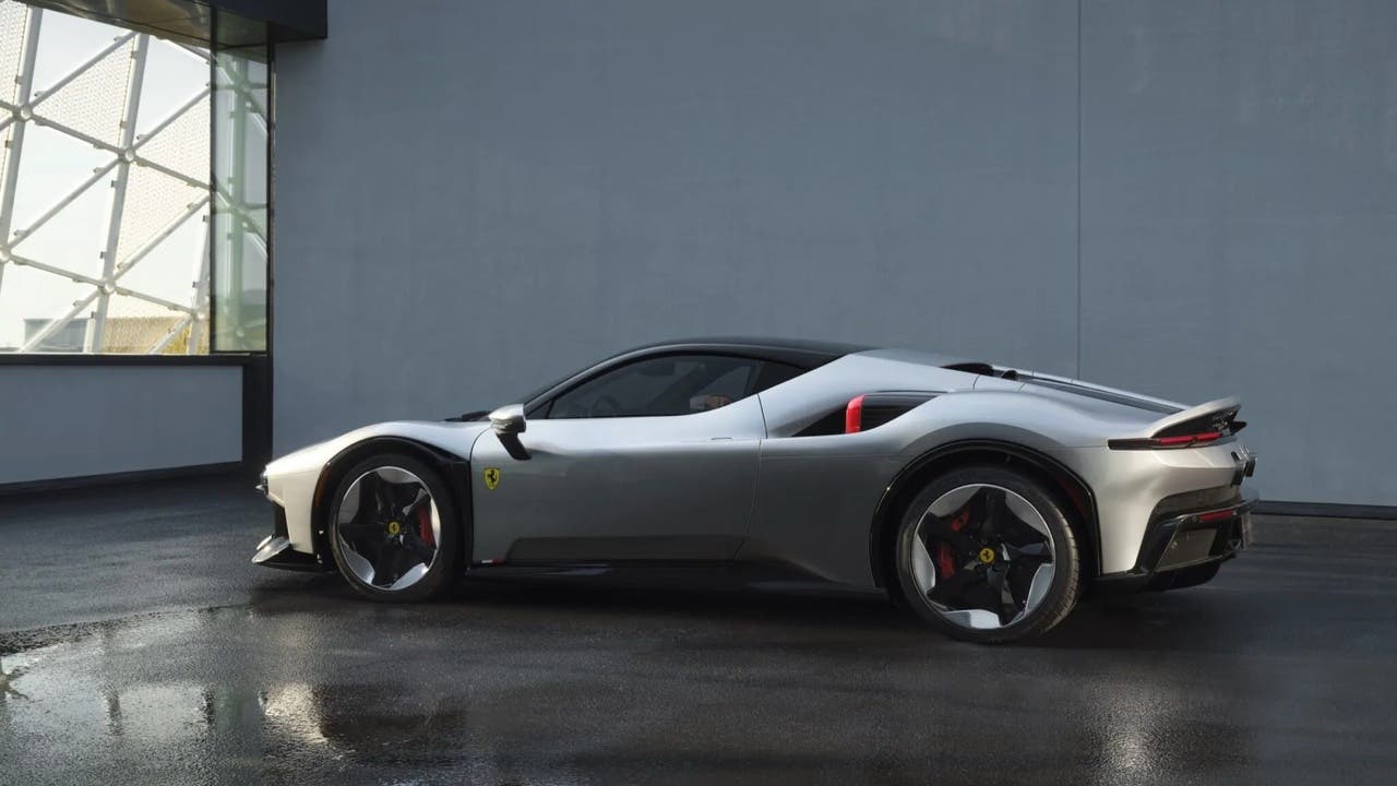 ferrari CZ26