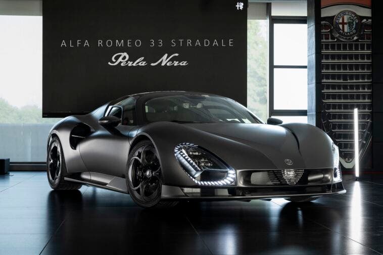 Alfa Romeo 33 Stradale Perla Nera
