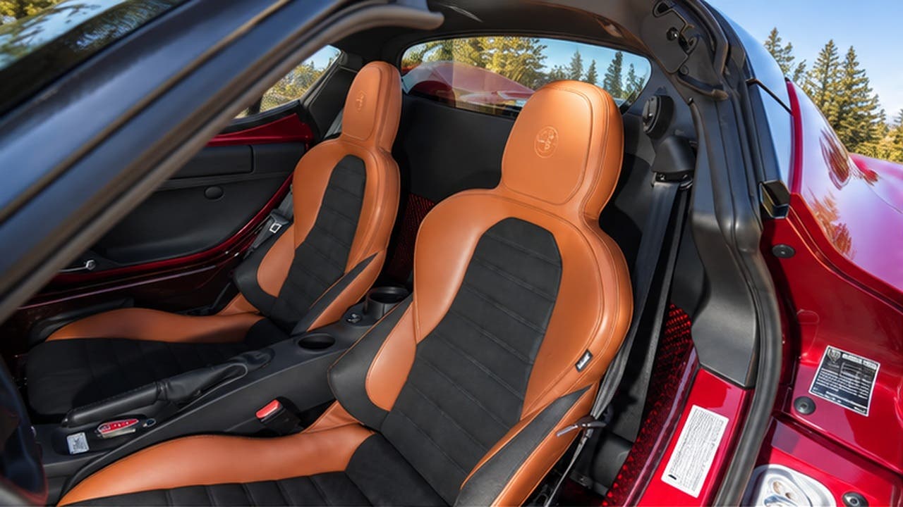 Alfa Romeo 4C Spider 33 Stradale Tributo