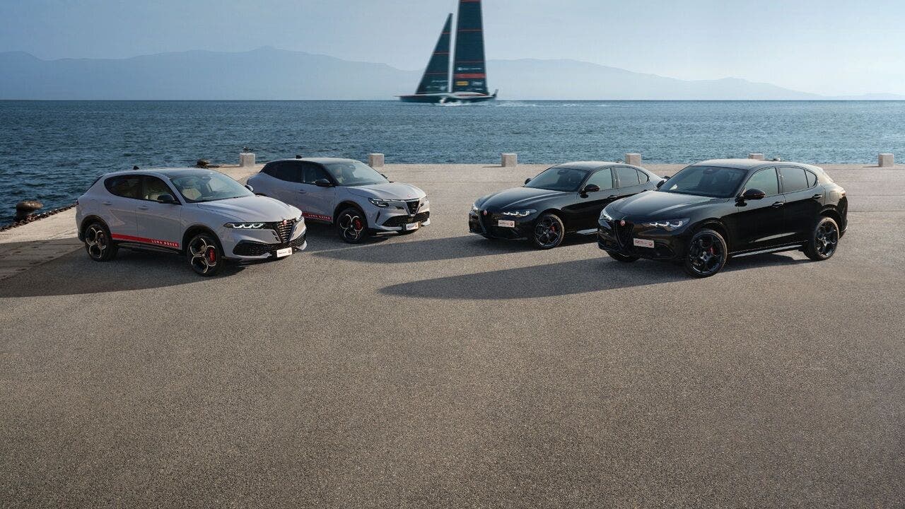 Alfa Romeo svela la nuova Edizione Luna Rossa: Junior, Tonale, Giulia e Stelvio diventano ancora più esclusive