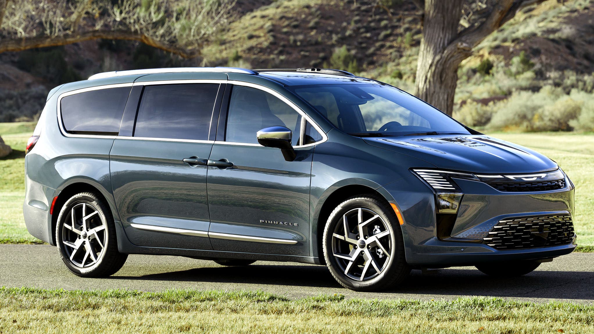 Chrysler Pacifica 2027