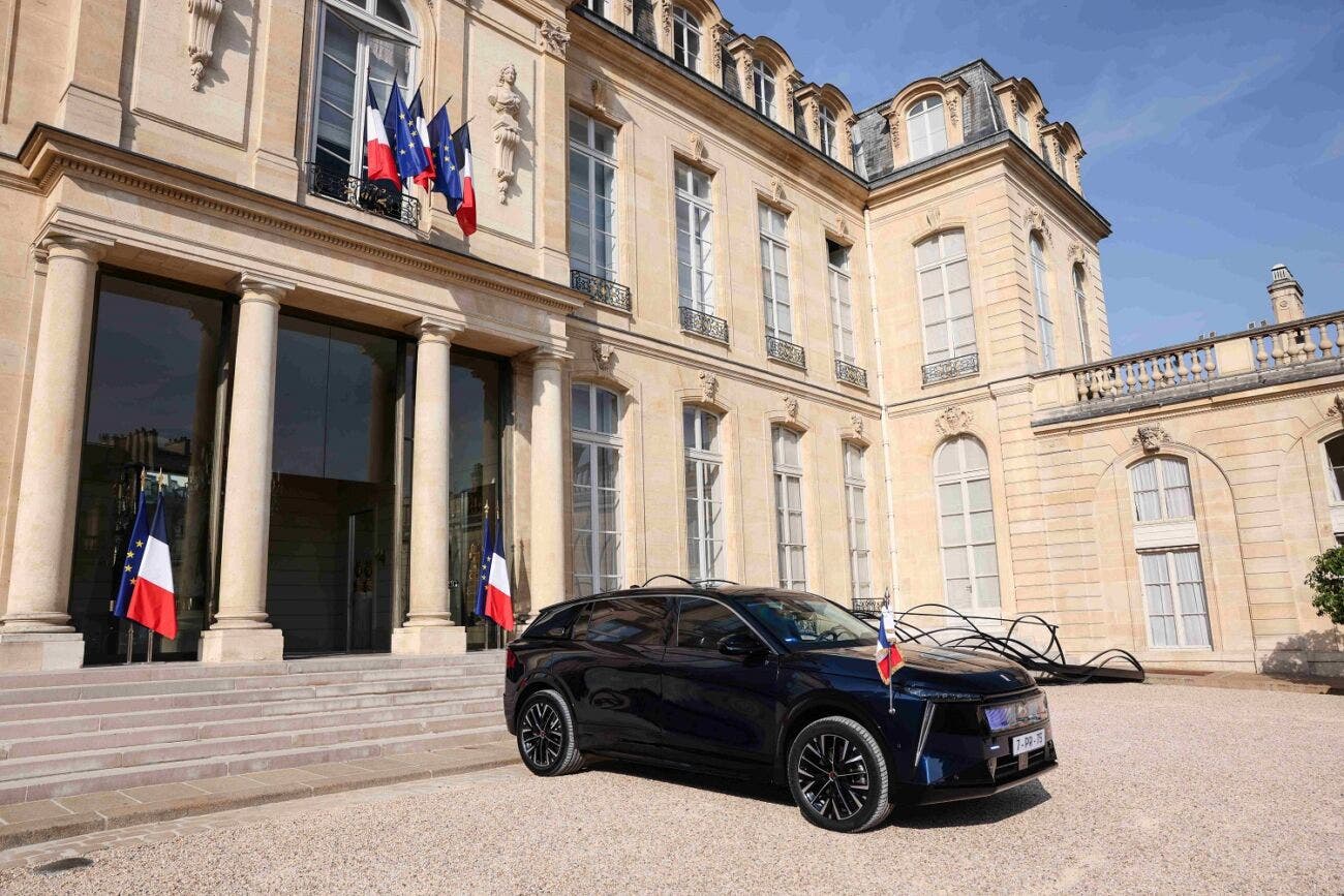 DS N°7 ÉLYSÉE