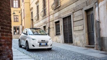 Fiat 500 Hybrid Dolcevita