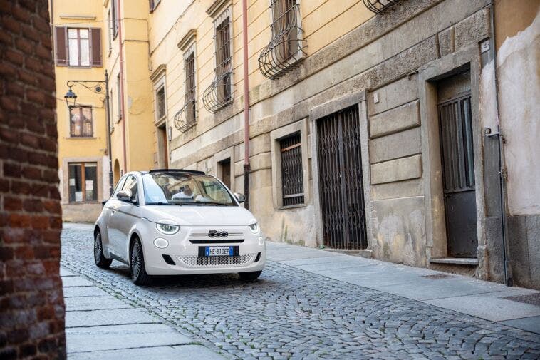 Fiat 500 Hybrid Dolcevita