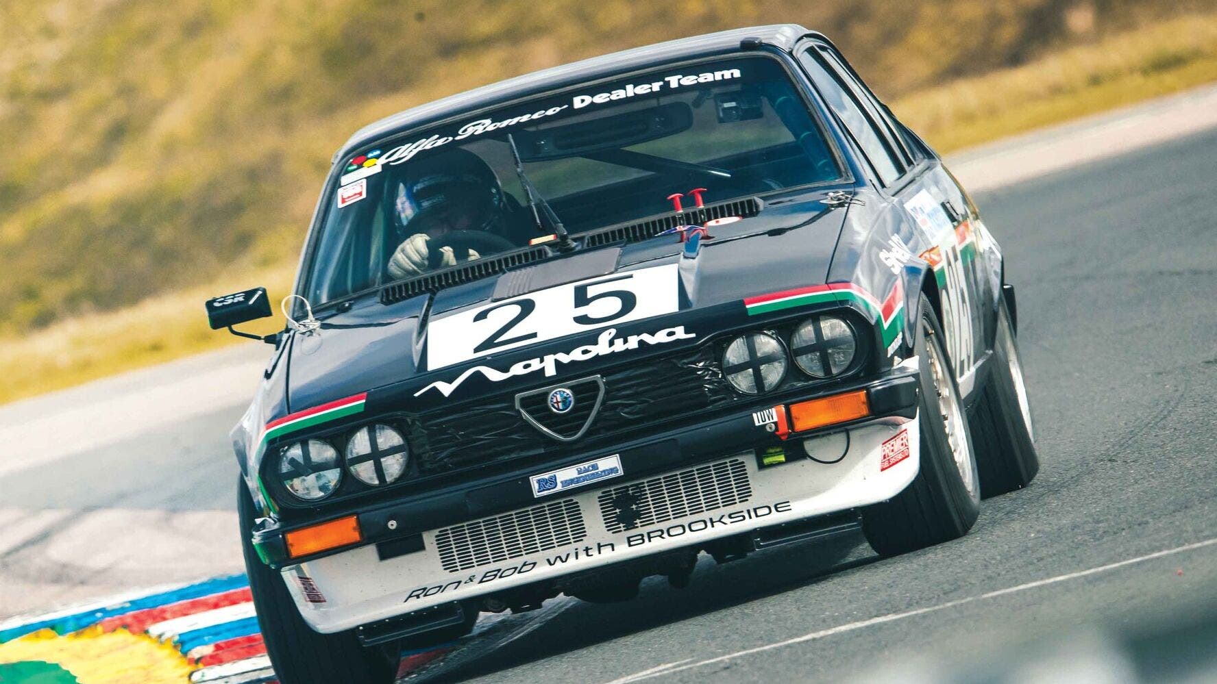 Il V6 Busso torna a urlare: la resurrezione dell'Alfa Romeo GTV6 Napolina