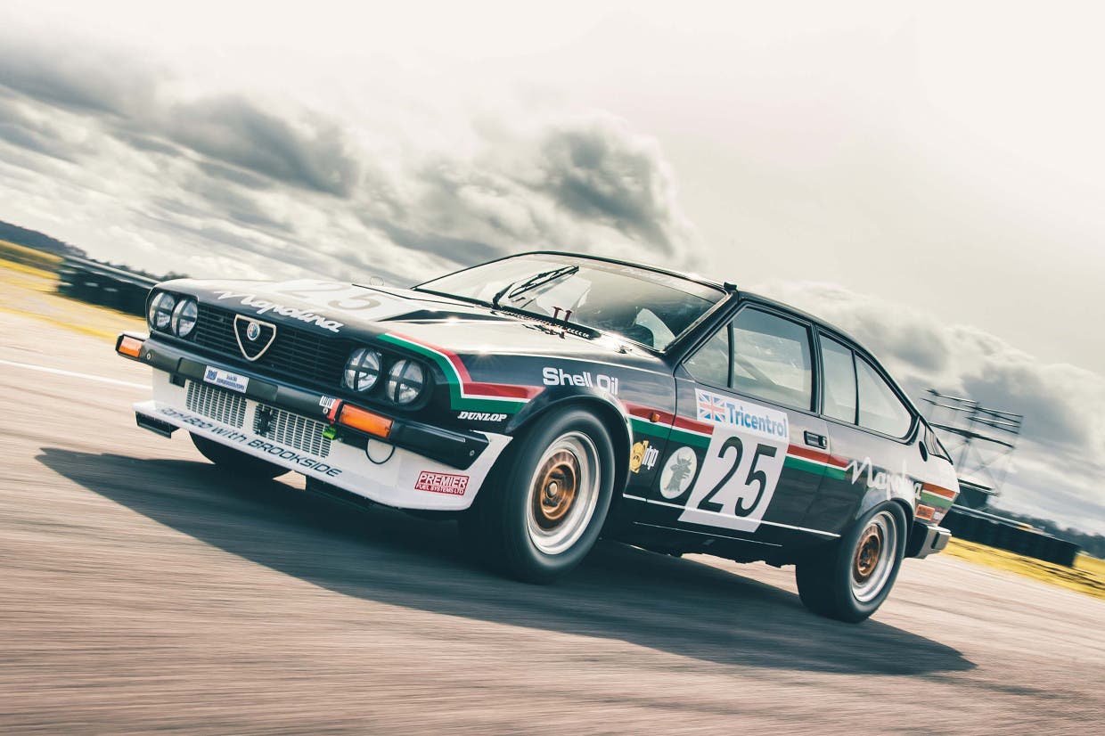 GTV6 del Napolina Alfa Romeo Dealer Team
