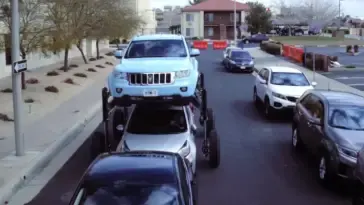 Jeep Grand Cherokee, Hum Rider
