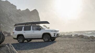 Jeep Wagoneer