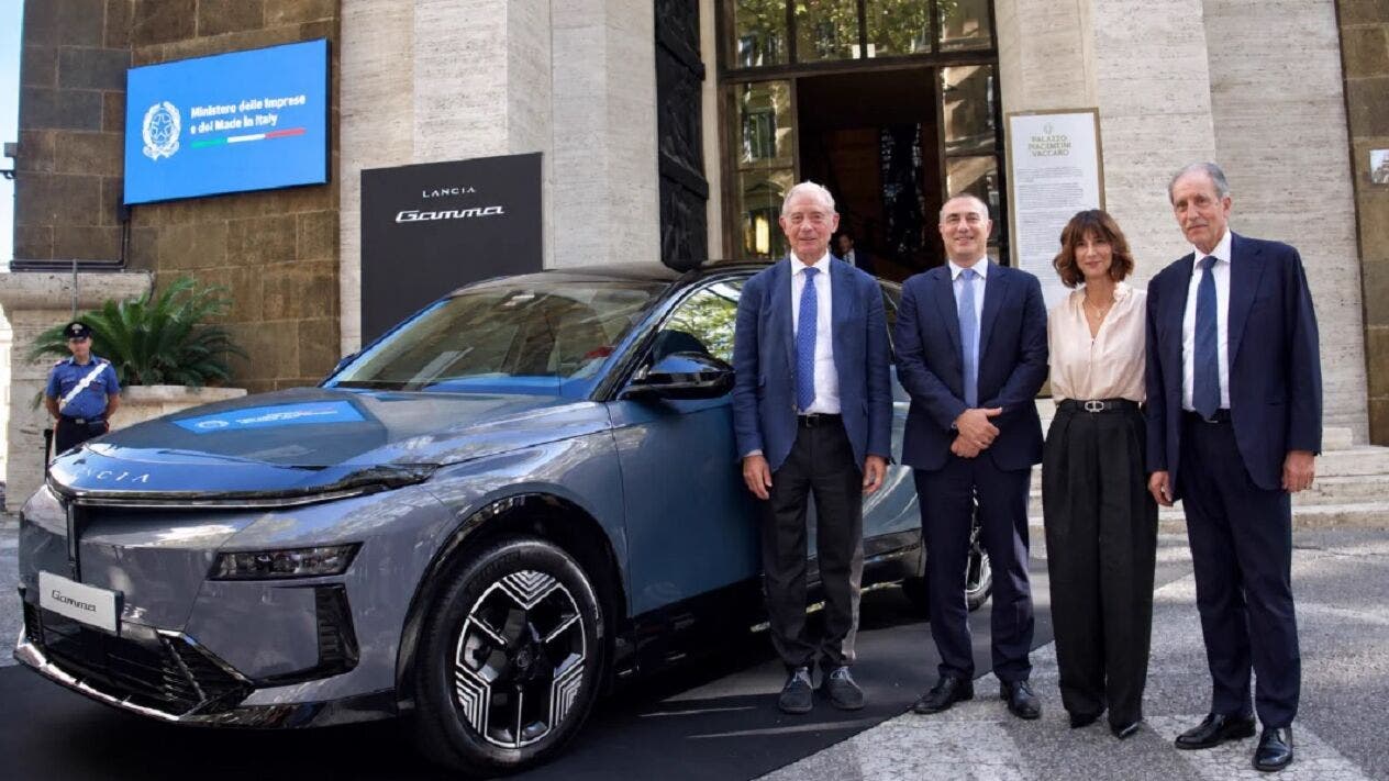 Lancia Gamma, debutto al Mimit: Stellantis rilancia il ruolo dell’Italia tra Melfi, Torino e nuovi investimenti