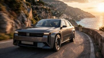 Render indipendente realizzato con AI da Sezer Design – immagine non ufficiale Fiat