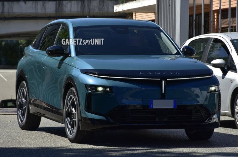 Nuova Lancia Gamma HF Line con motore a combustione