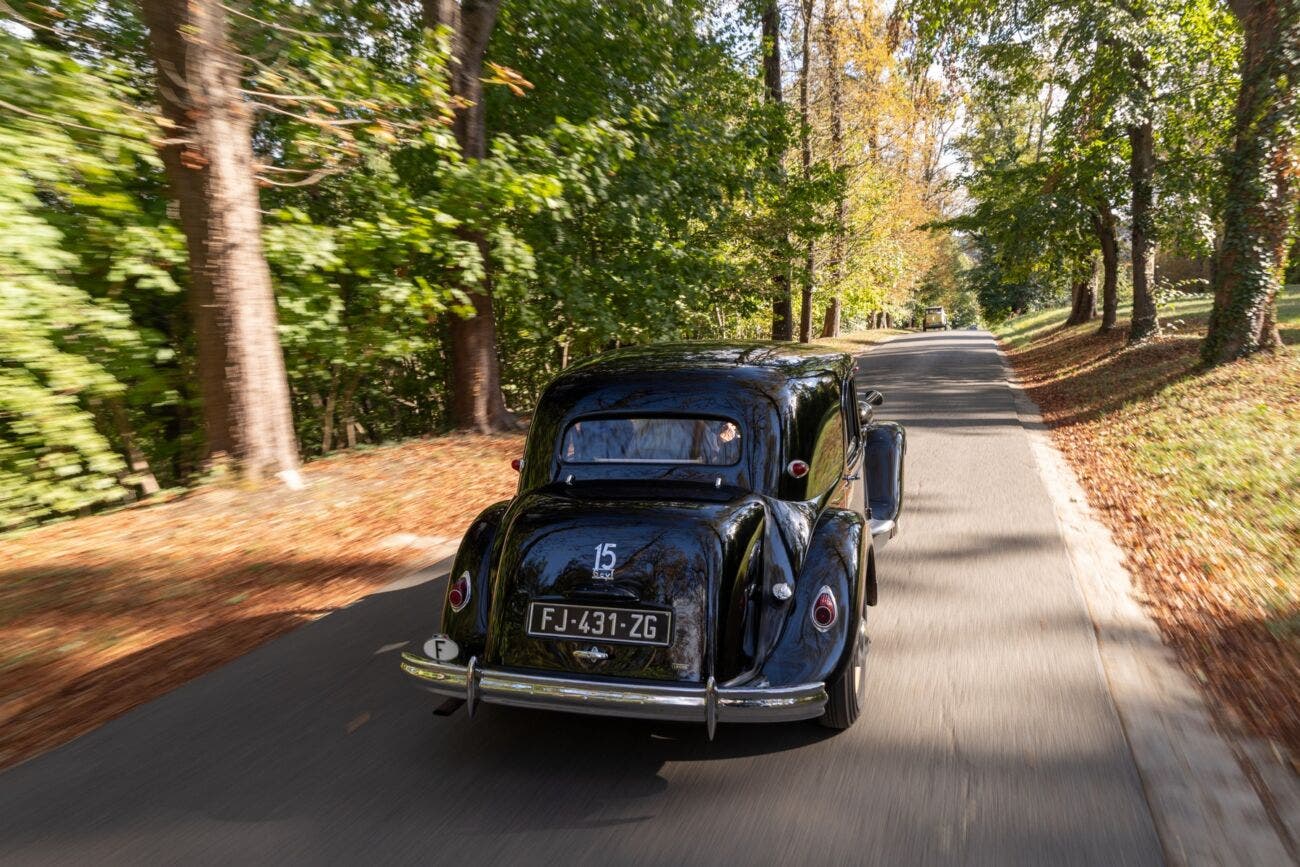 Parata di auto Citroën d’epoca a Parigi