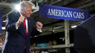 donald trump sulle aziende cinesi