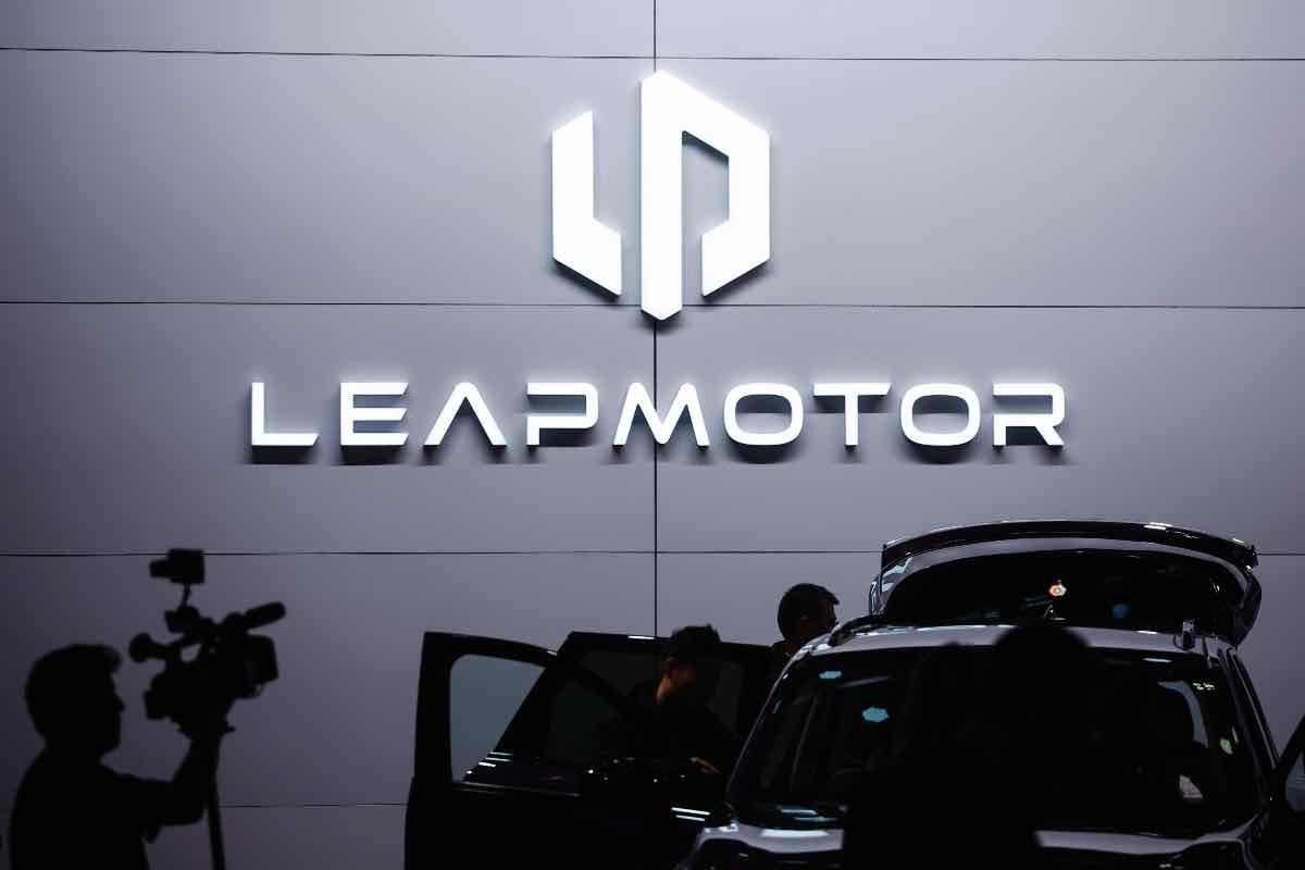 leapmotor badge