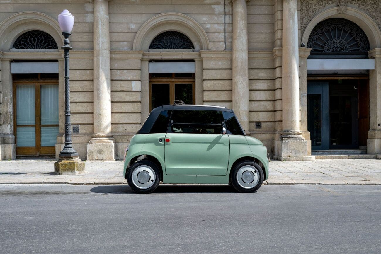 Nuova Fiat Topolino Dolcevita profilo laterale