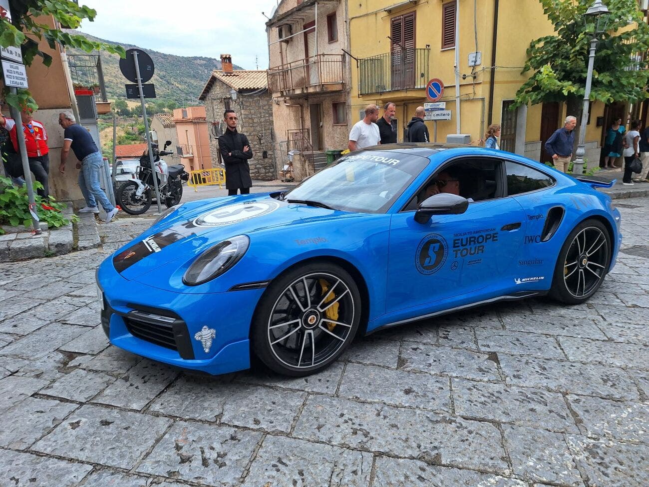 Supercar in Sicilia