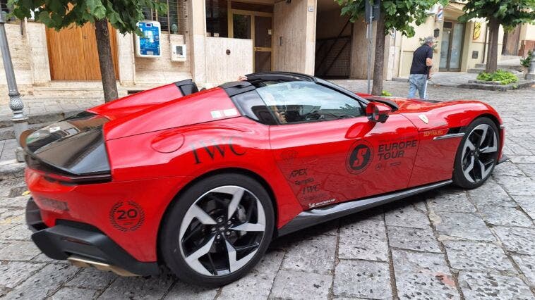 Supercar in Sicilia