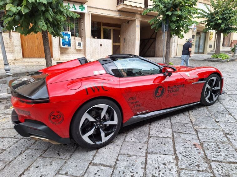 Supercar in Sicilia