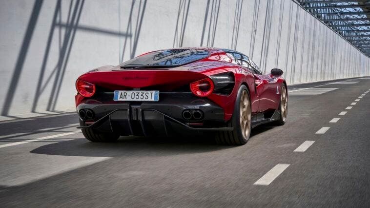 alfa romeo 33 stradale